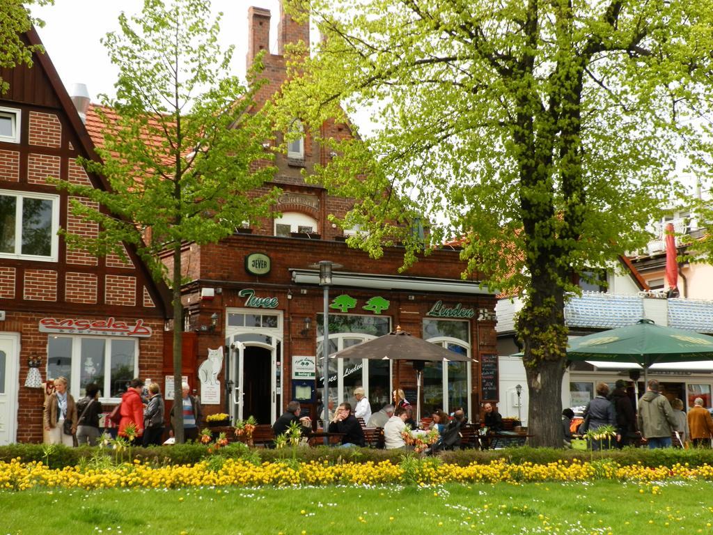 Twee Linden Warnemuende Zentrum Rostock Luaran gambar